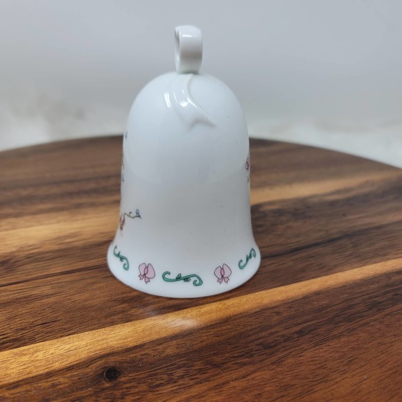 Precious Moments Vintage Winter Song Bell - Picture 2 of 6